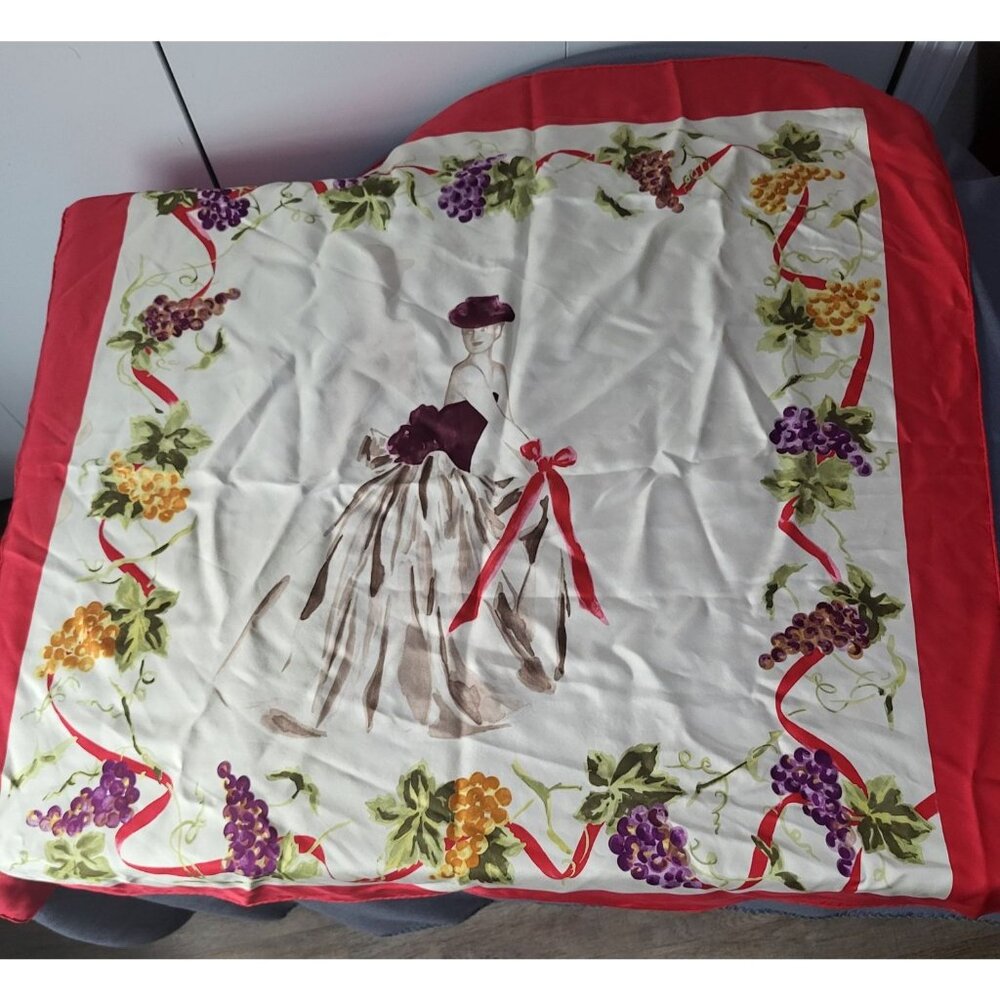 VTG MUMM CORDON ROUGE Champagne Collectible French Silk Scarf Red Grapes Woman - Picture 3 of 9
